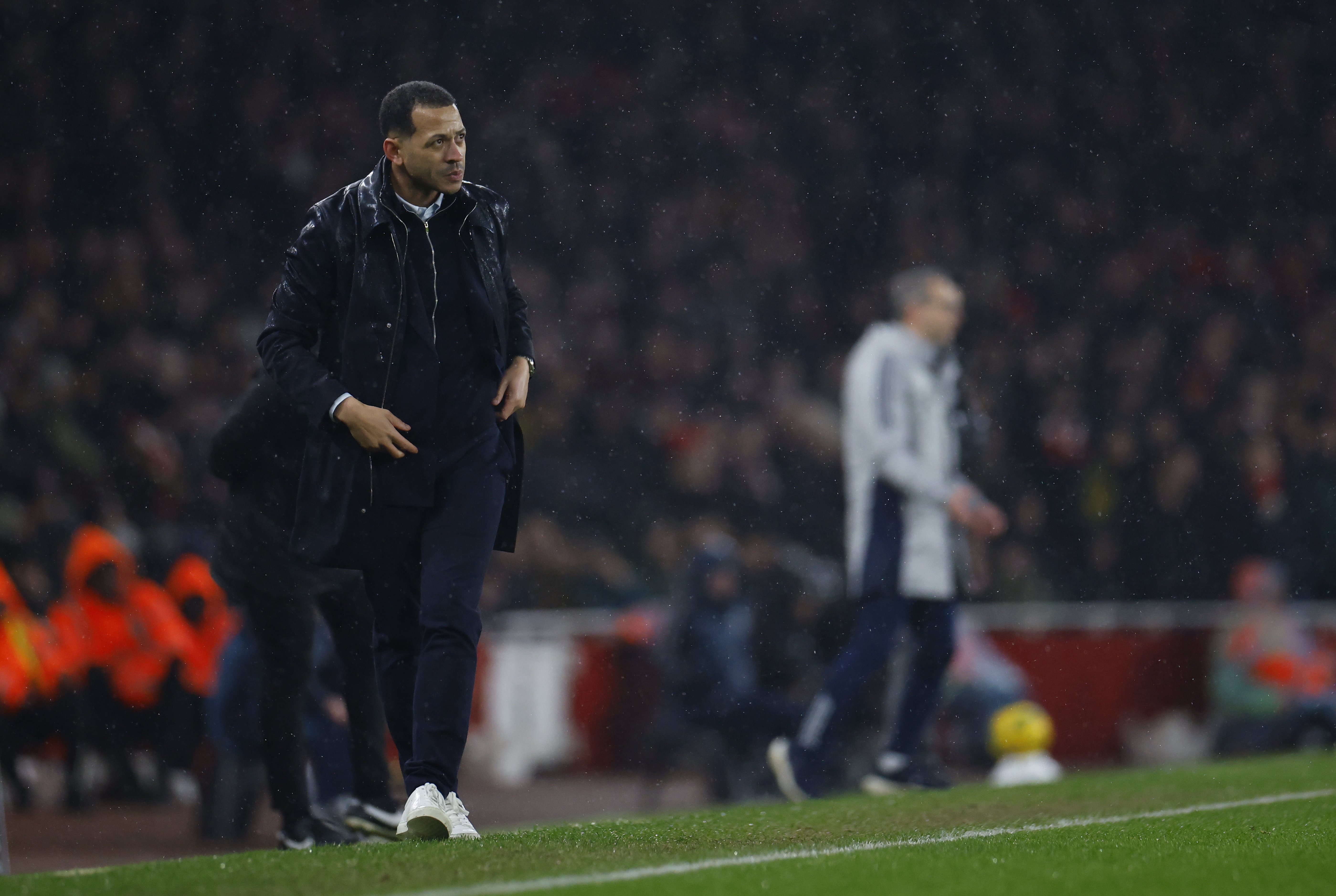 福彩-失误送礼！电讯报：罗塞尼尔更喜欢约恩森，因为他出球比桑切斯好