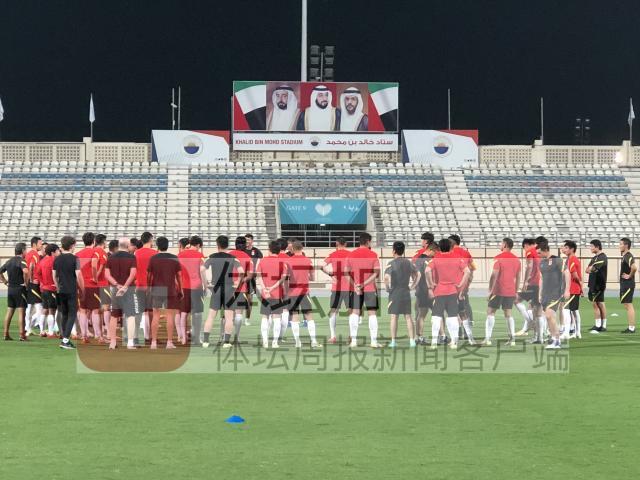 体彩-国足换场恢复训练 朱辰杰因伤暂在酒店休整
