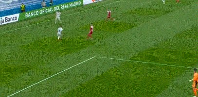 1631482096263037807.gif 【西甲】本泽马3球1助 新援首球 皇马2度落后5比2胜