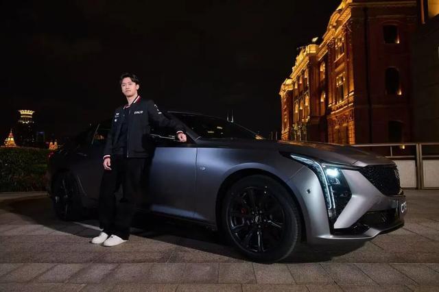 福彩-F1储备车手周冠宇:目标重回正赛车手行列