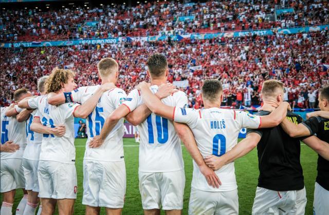 彩经网-【观察】铁军昂首离开，捷克给人们留下了什么？