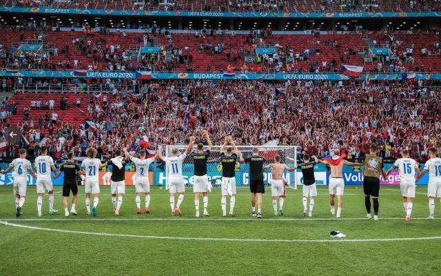 彩经网-【观察】铁军昂首离开，捷克给人们留下了什么？