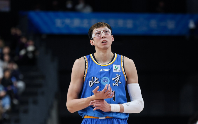 彩票-锁定季后赛！北京狂轰22-0逆转同曦 陈盈骏26+10郭昊文30分